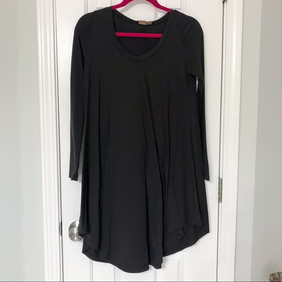 Boutique • Modest V-Neck Brown Long Sleeve Dress - Picture 1 of 5